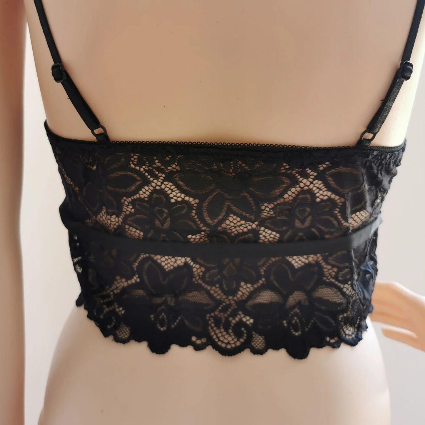 Women Sexy Underwire Bras Adjustable Push Up Strap Bra Women V Neck Triangle Cup Lace Camisole Bralette Wireless Bra Brassiere