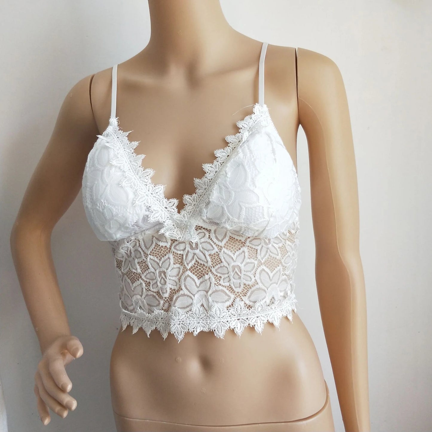 Women Sexy Underwire Bras Adjustable Push Up Strap Bra Women V Neck Triangle Cup Lace Camisole Bralette Wireless Bra Brassiere
