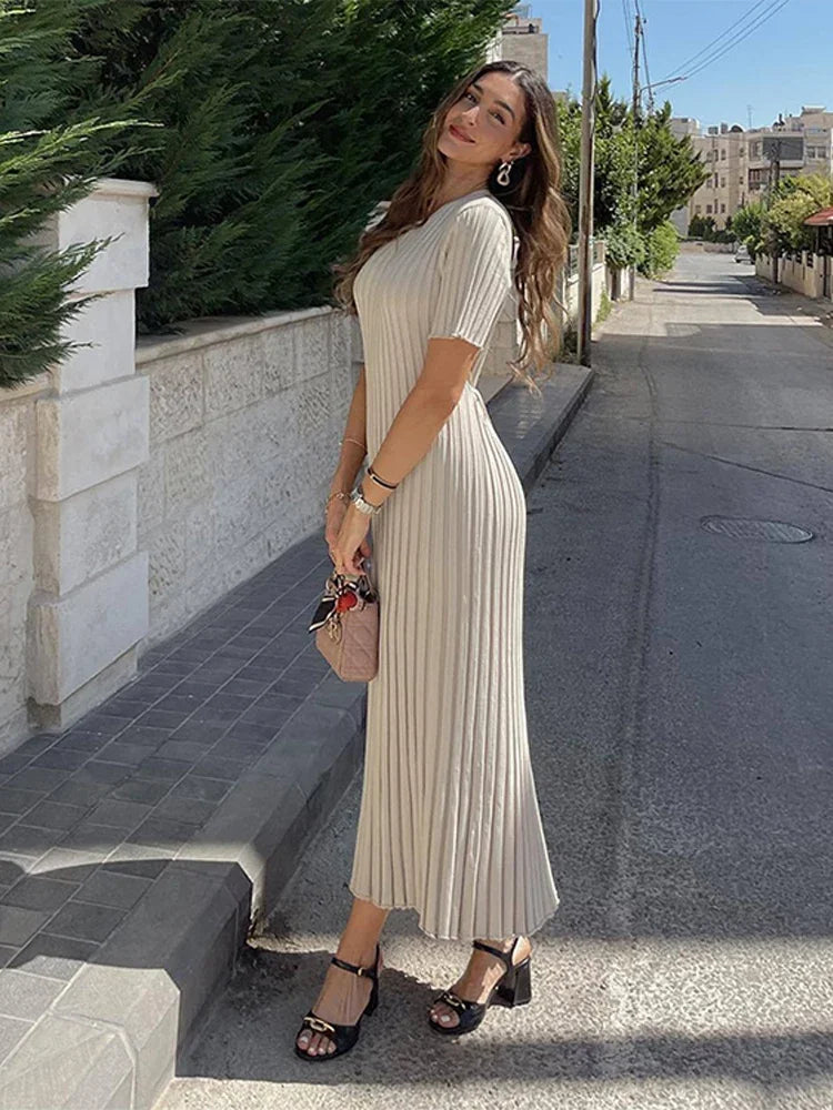 Knitted Women Long Dress Short Sleeve Pleated Lady Dresses 2024 Fashion Autumn Winter Hip Package O Neck Female Vestidos